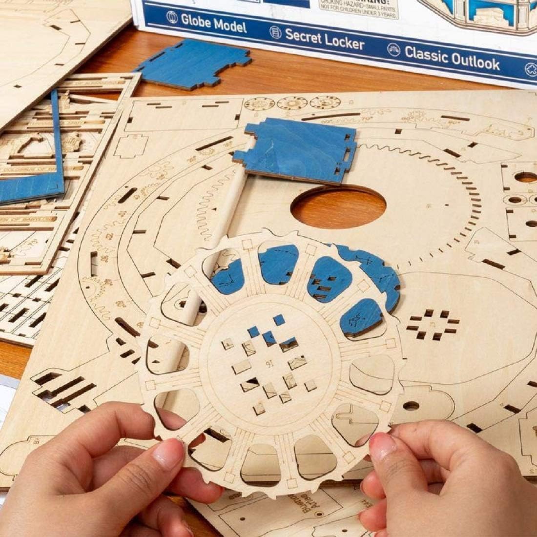 ROKR The Globe Model 3D Wooden Puzzle ST002